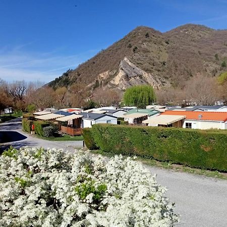 Camping Du Bourg Digne-les-Bains Exterior foto