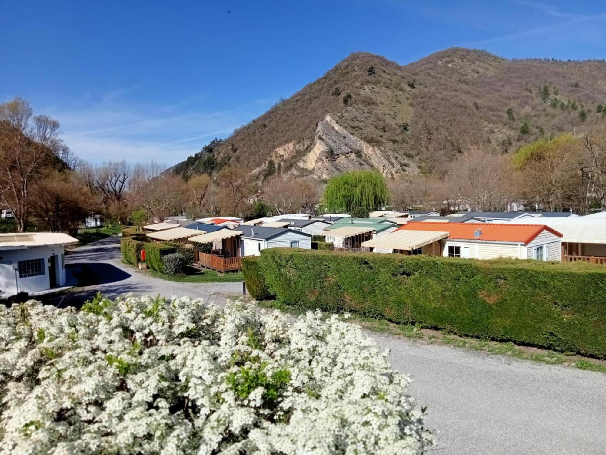 Camping Du Bourg Digne-les-Bains Exterior foto