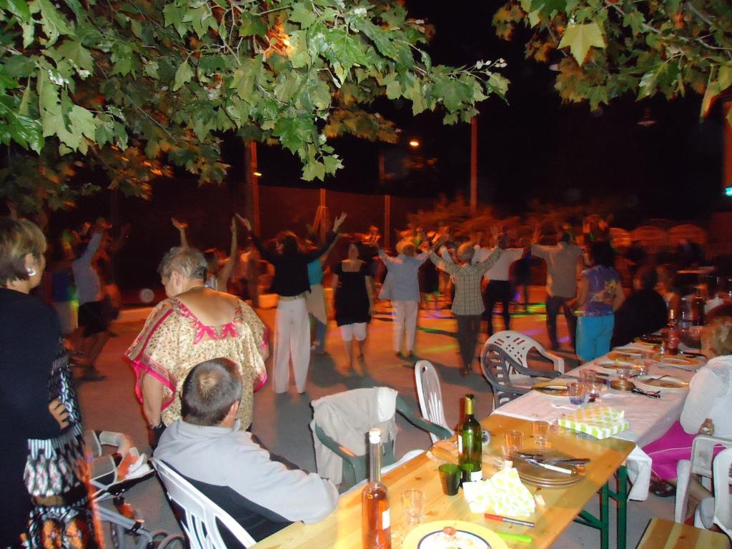 Camping Du Bourg Digne-les-Bains Exterior foto