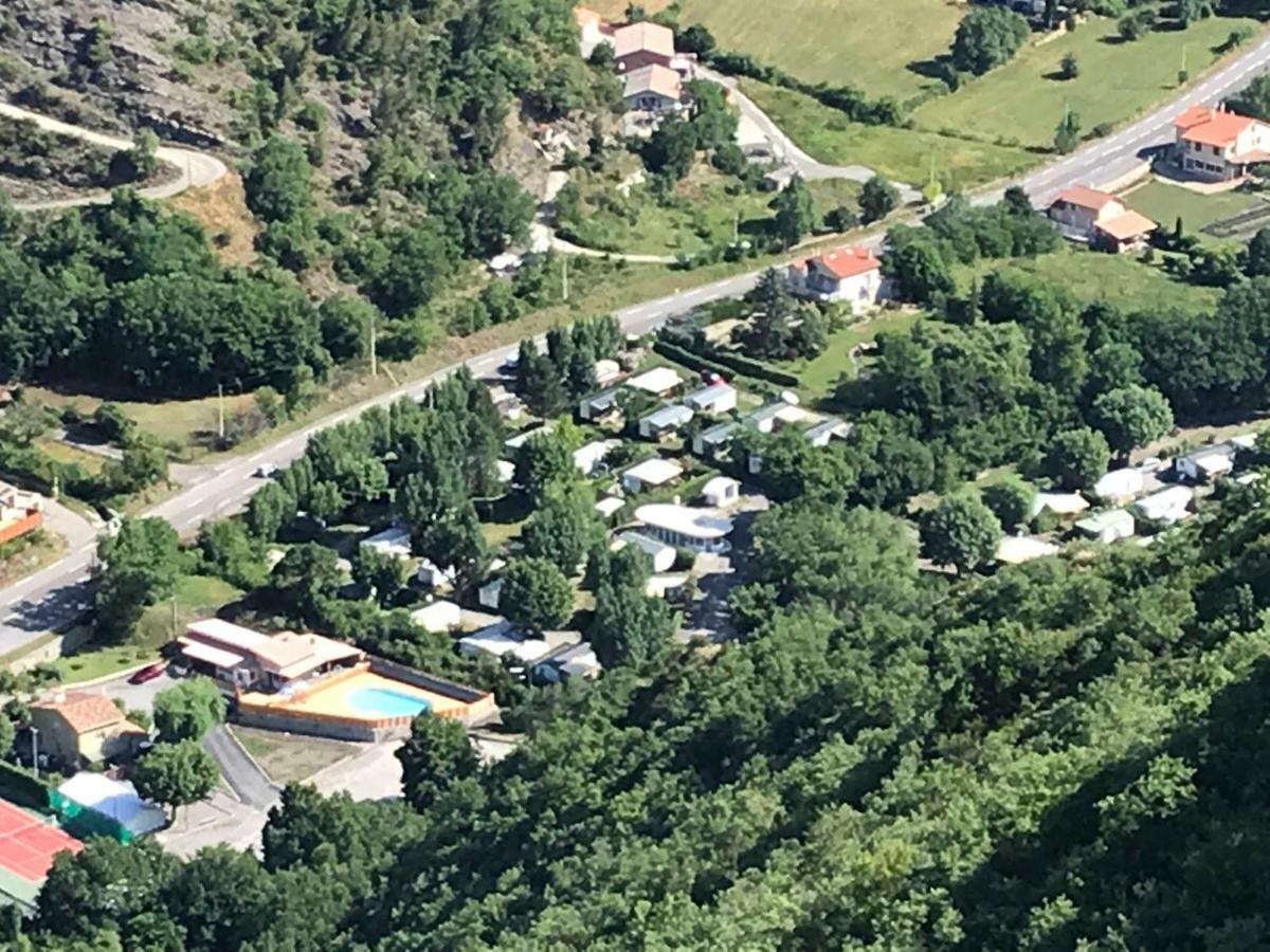 Camping Du Bourg Digne-les-Bains Exterior foto